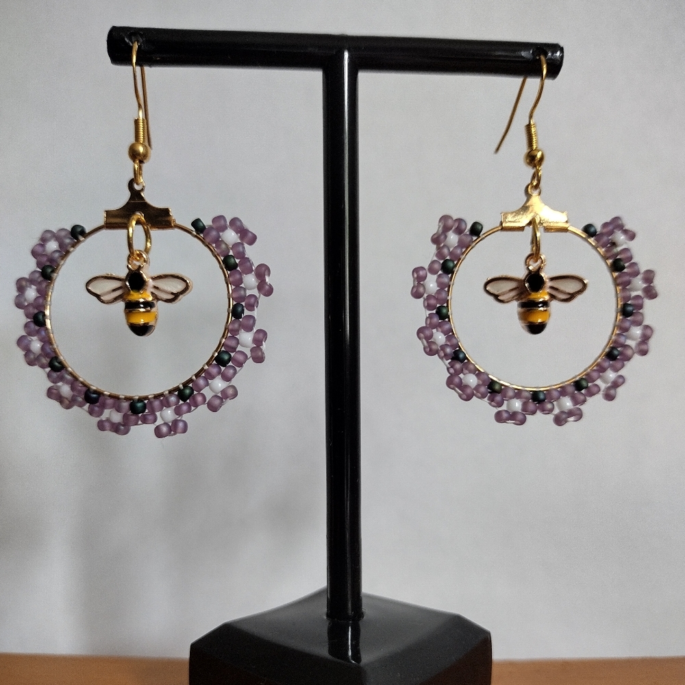 Gorgeous 2" Beaded Purple Daisy Flower Hoop Enamel Bee Dangle S925 Earrings